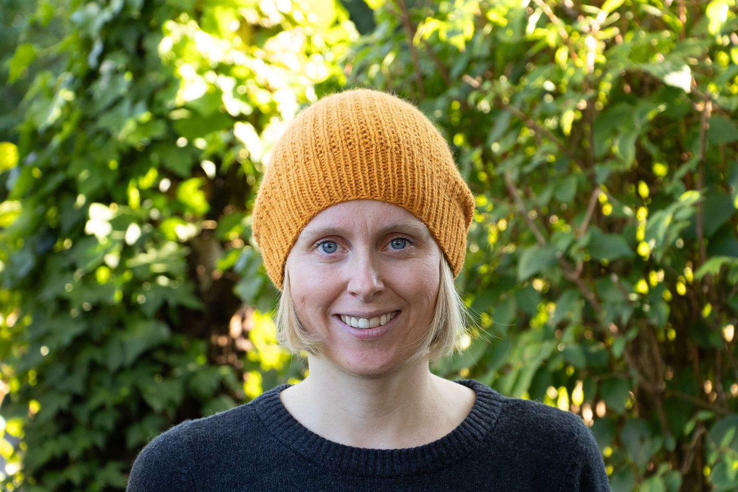 Ockerfarbige Beanie