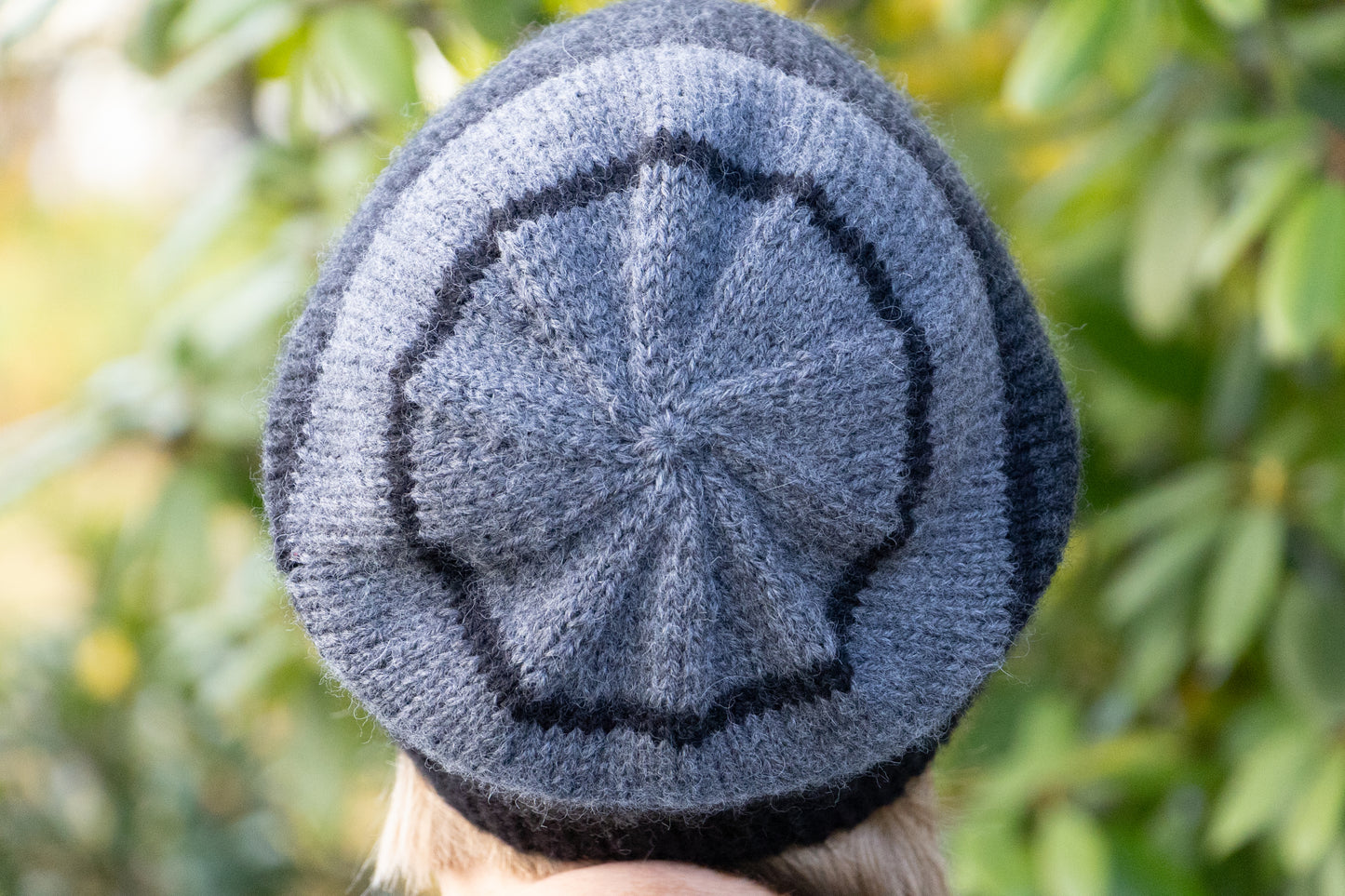 Schwarz-graue Beanie