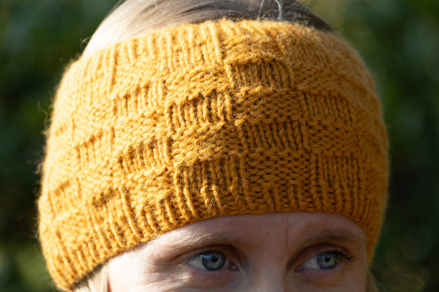 Ockerfarbiges Stirnband