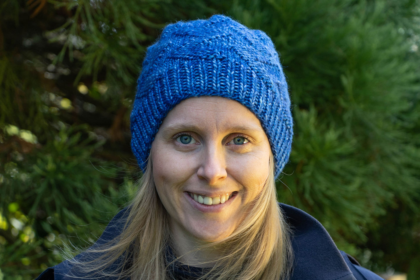 Blaumelierte Beanie
