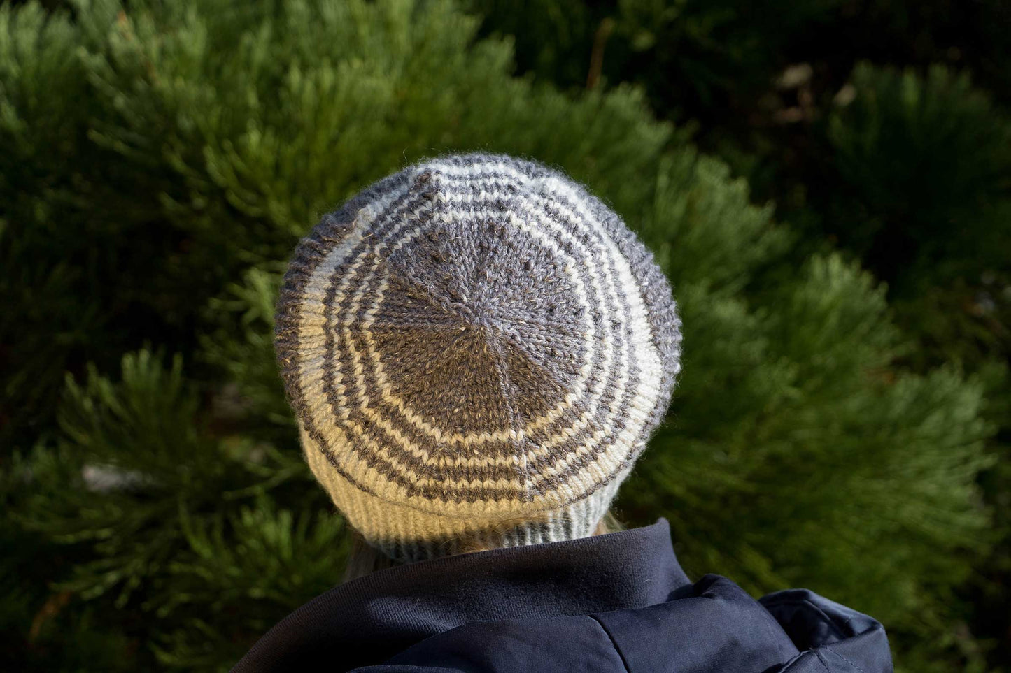 Anthrazit-hellgraue (Herren-)Beanie