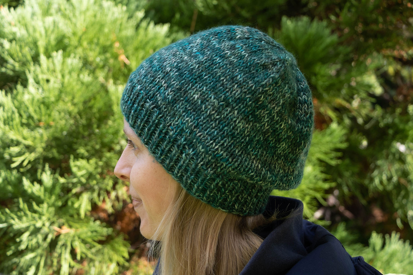 Grünmelierte Beanie