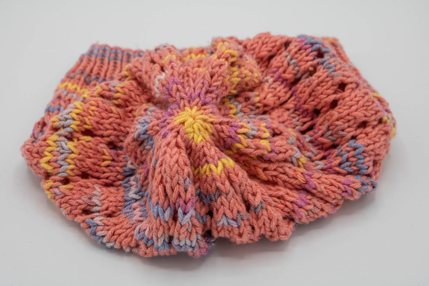 Lachsbunte Kinderbeanie