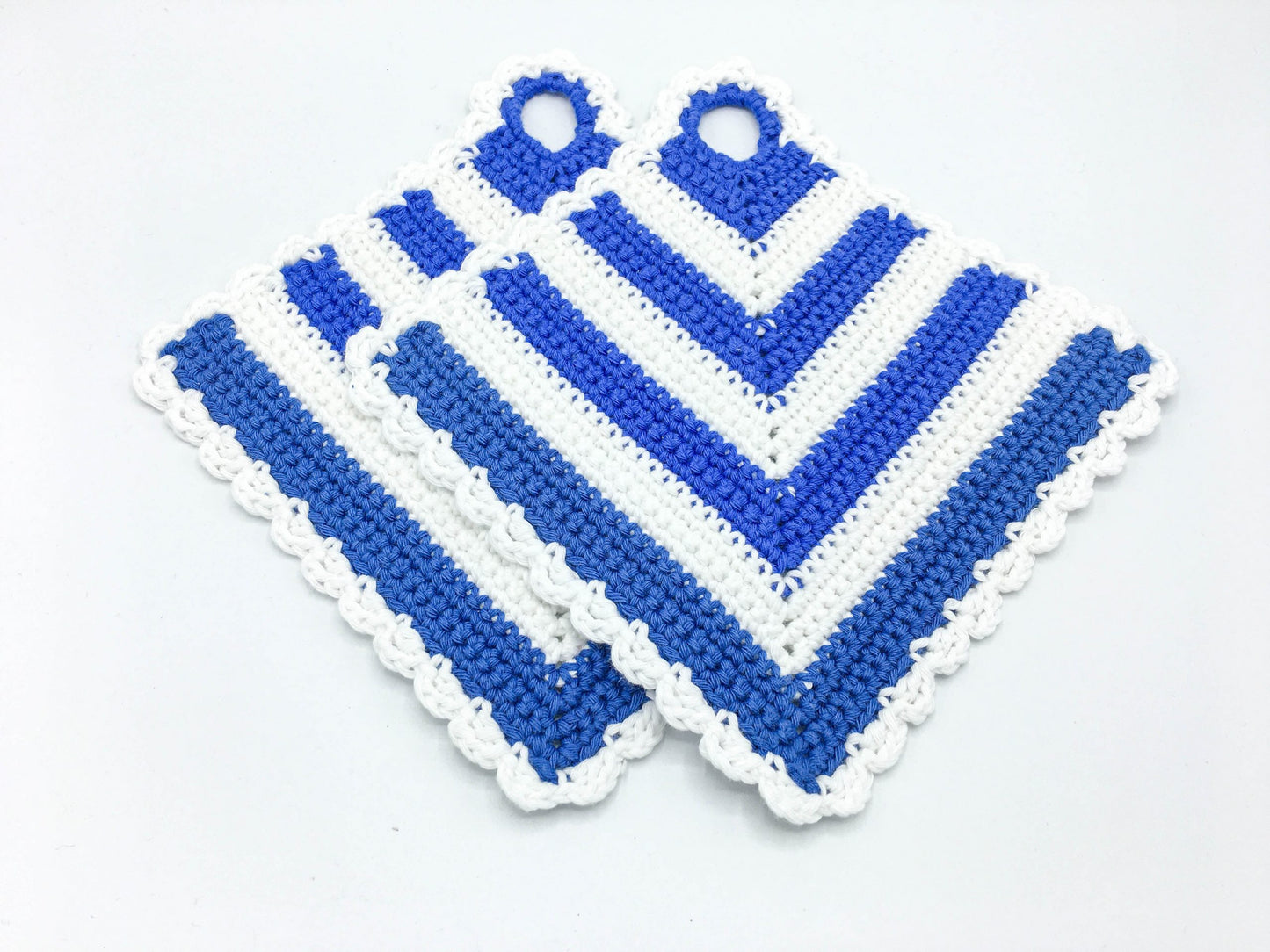 blau-weiße Topflappen