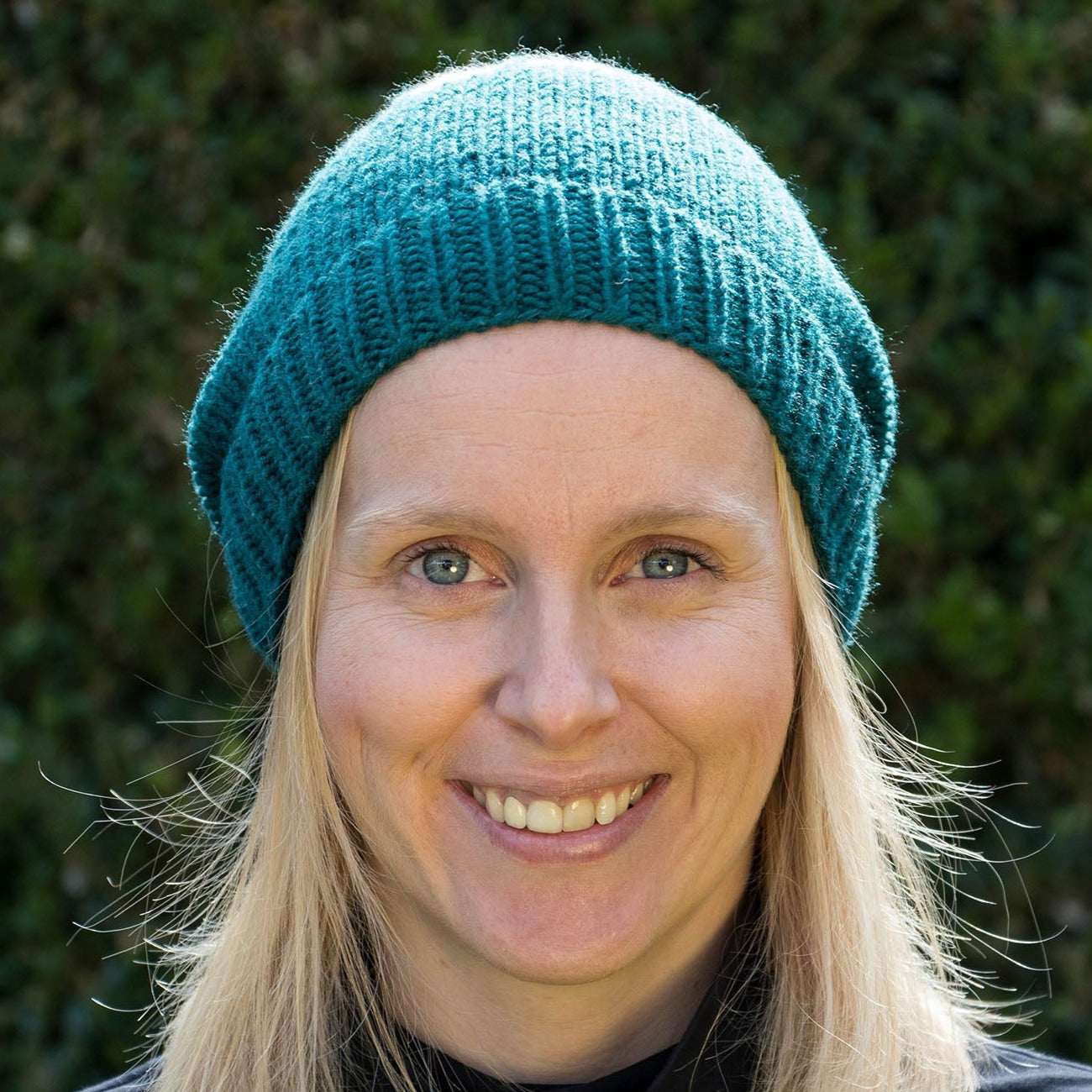 Grün-graue Beanie