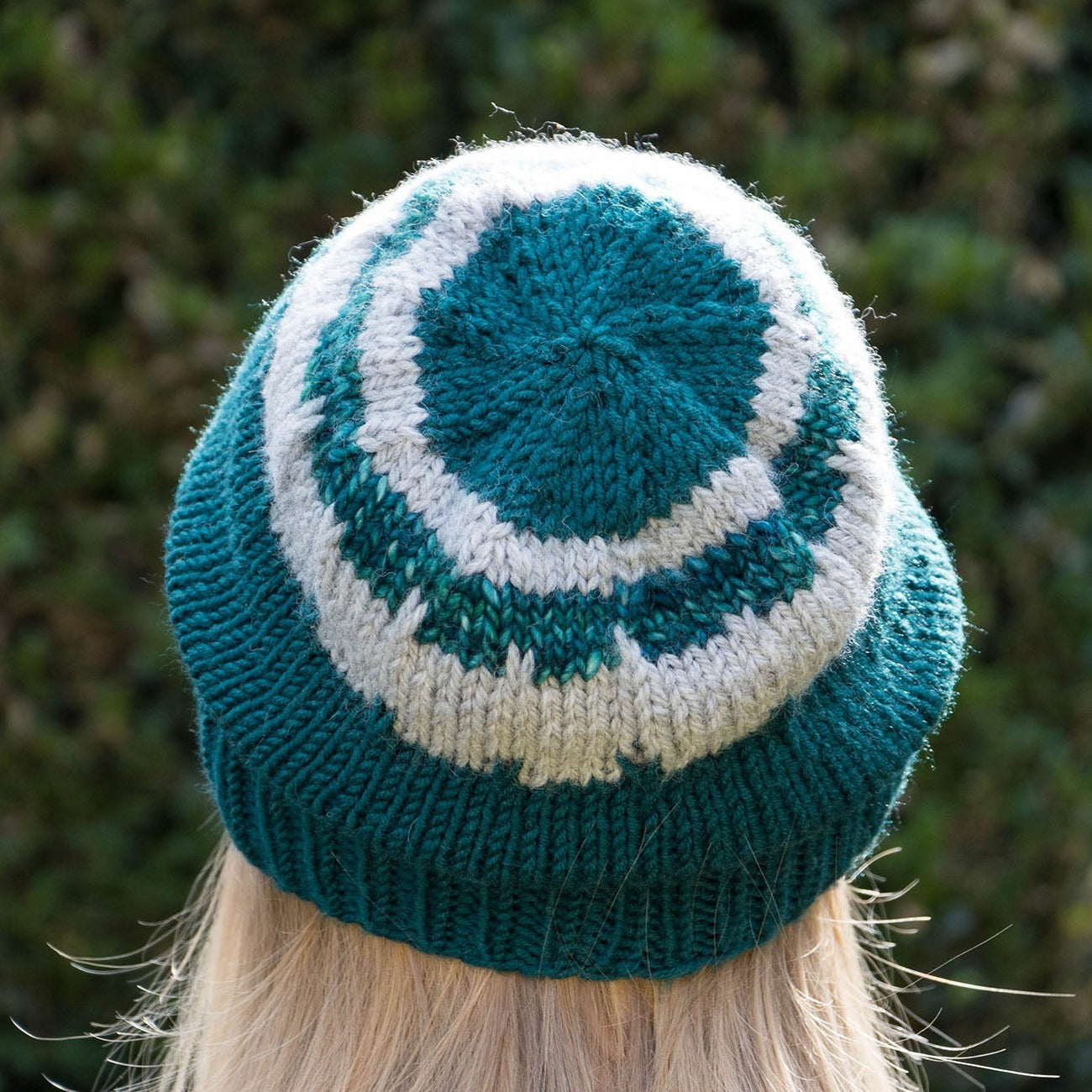 Grün-graue Beanie