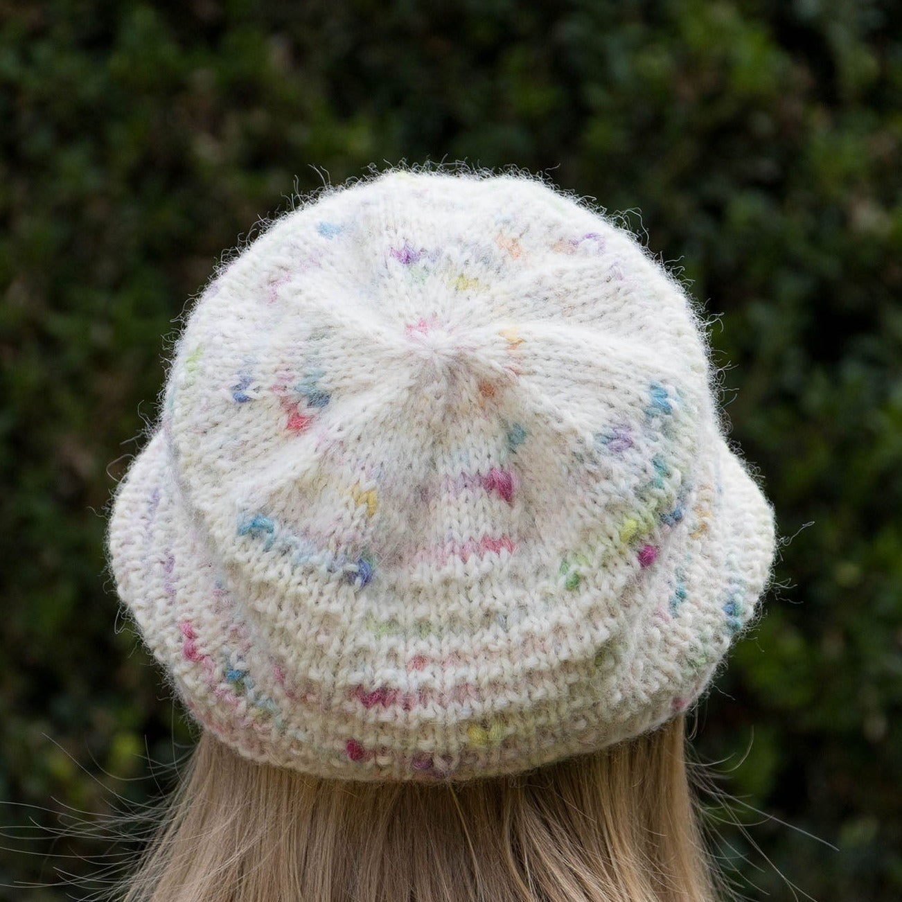 Naturweiß-bunte Beanie