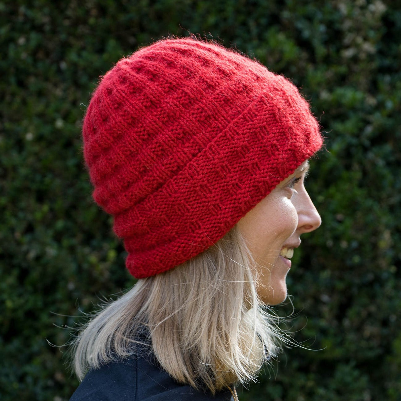 Rote Longbeanie