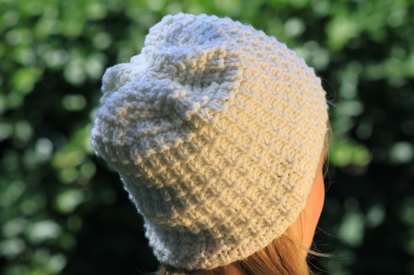 Weiße Beanie