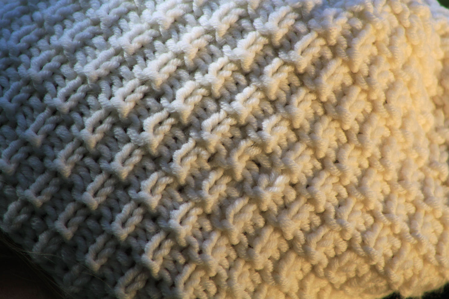 Weiße Beanie