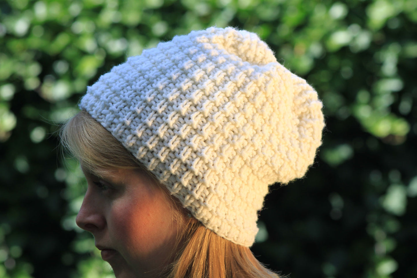 Weiße Beanie