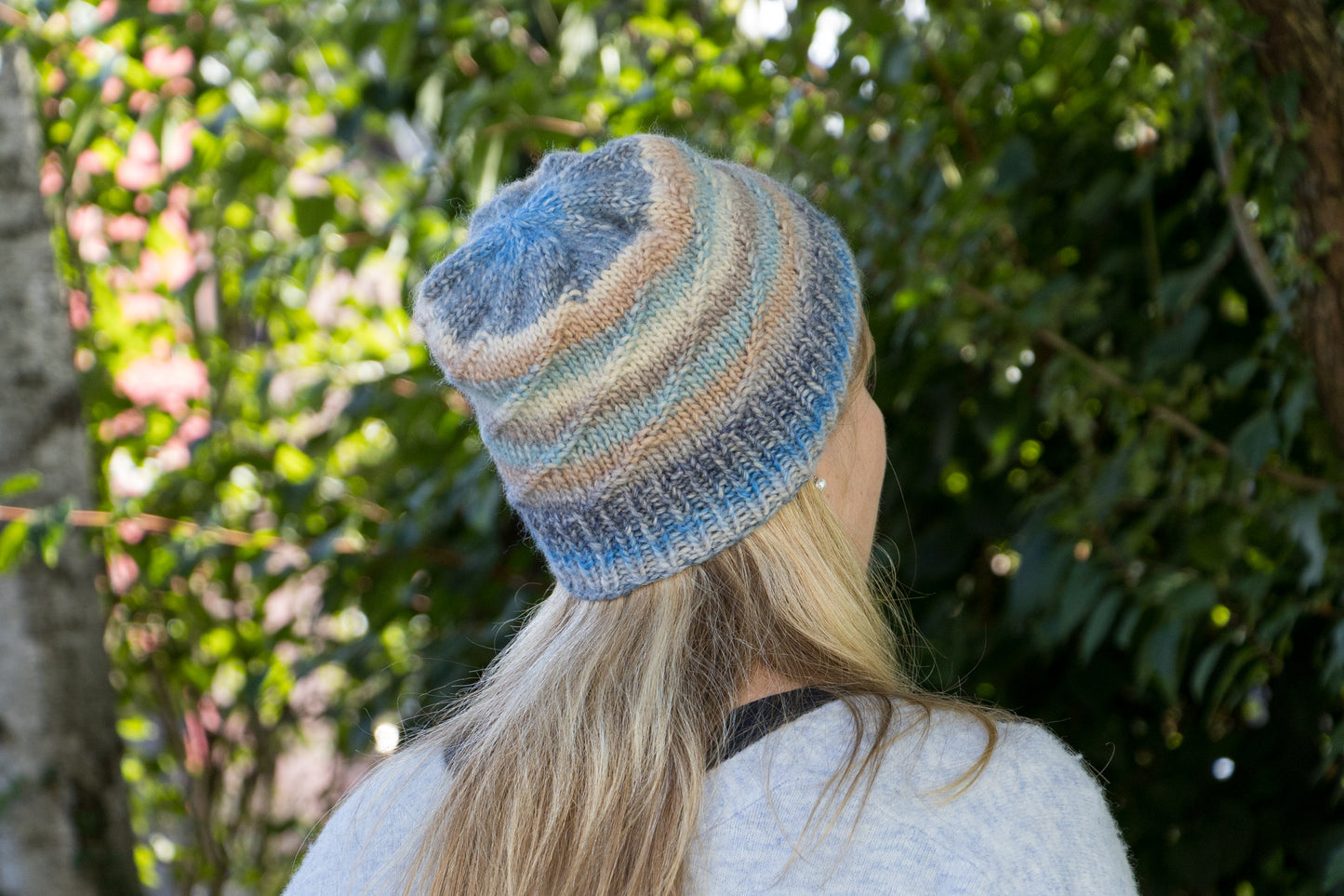 Beige-blau melierte Beanie