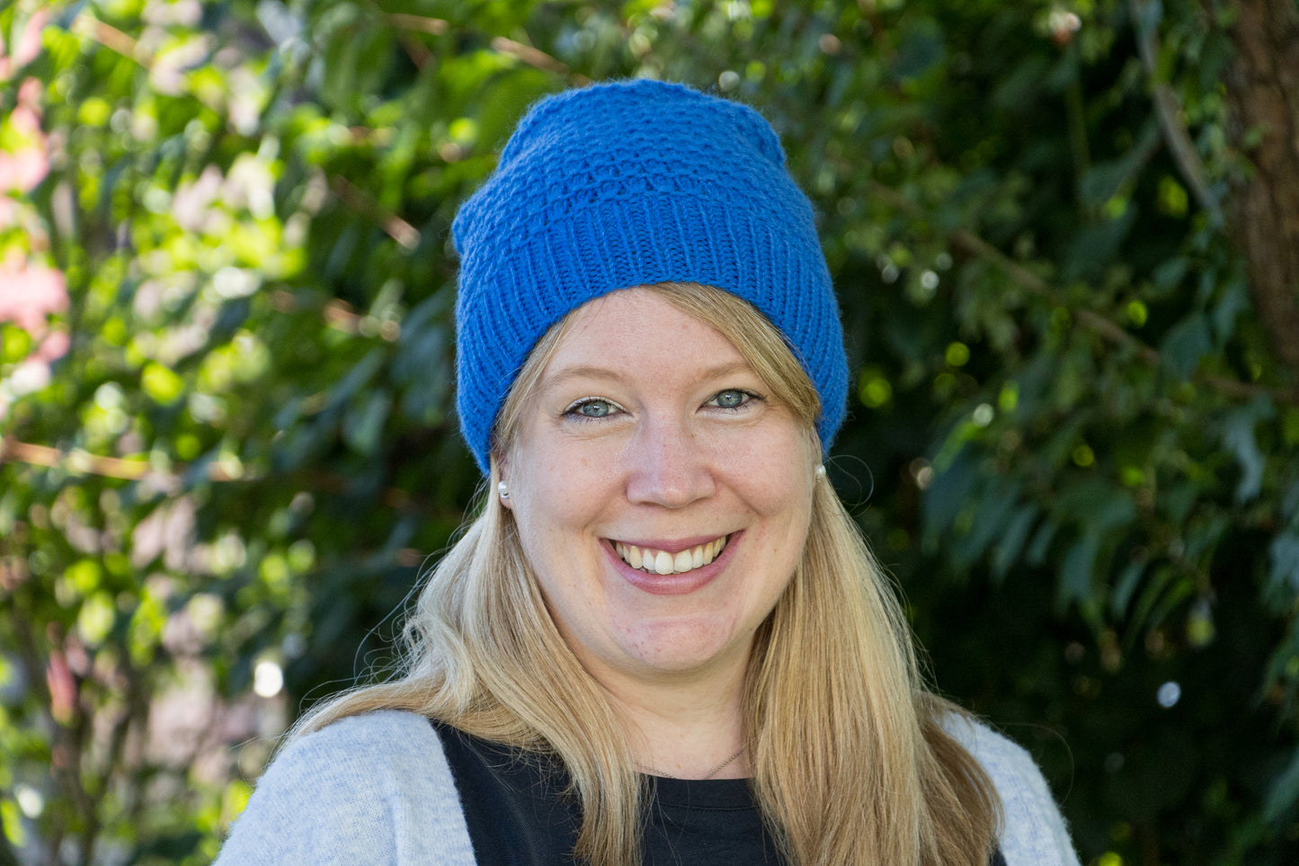 Blaue Longbeanie