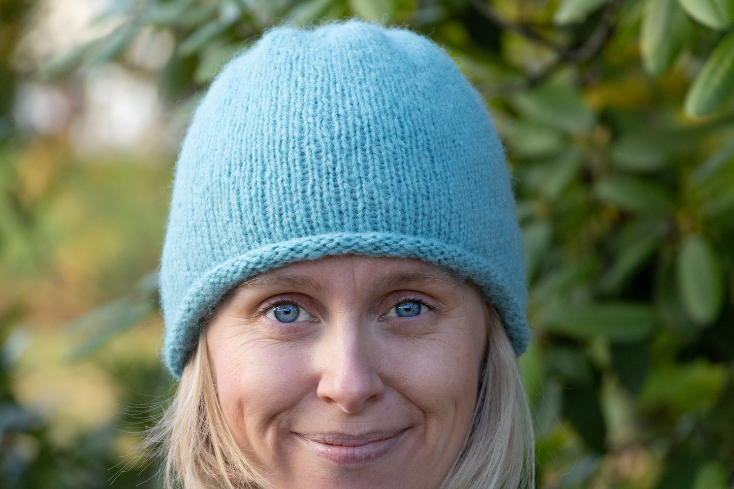 Mintgrüne Rollrandmütze