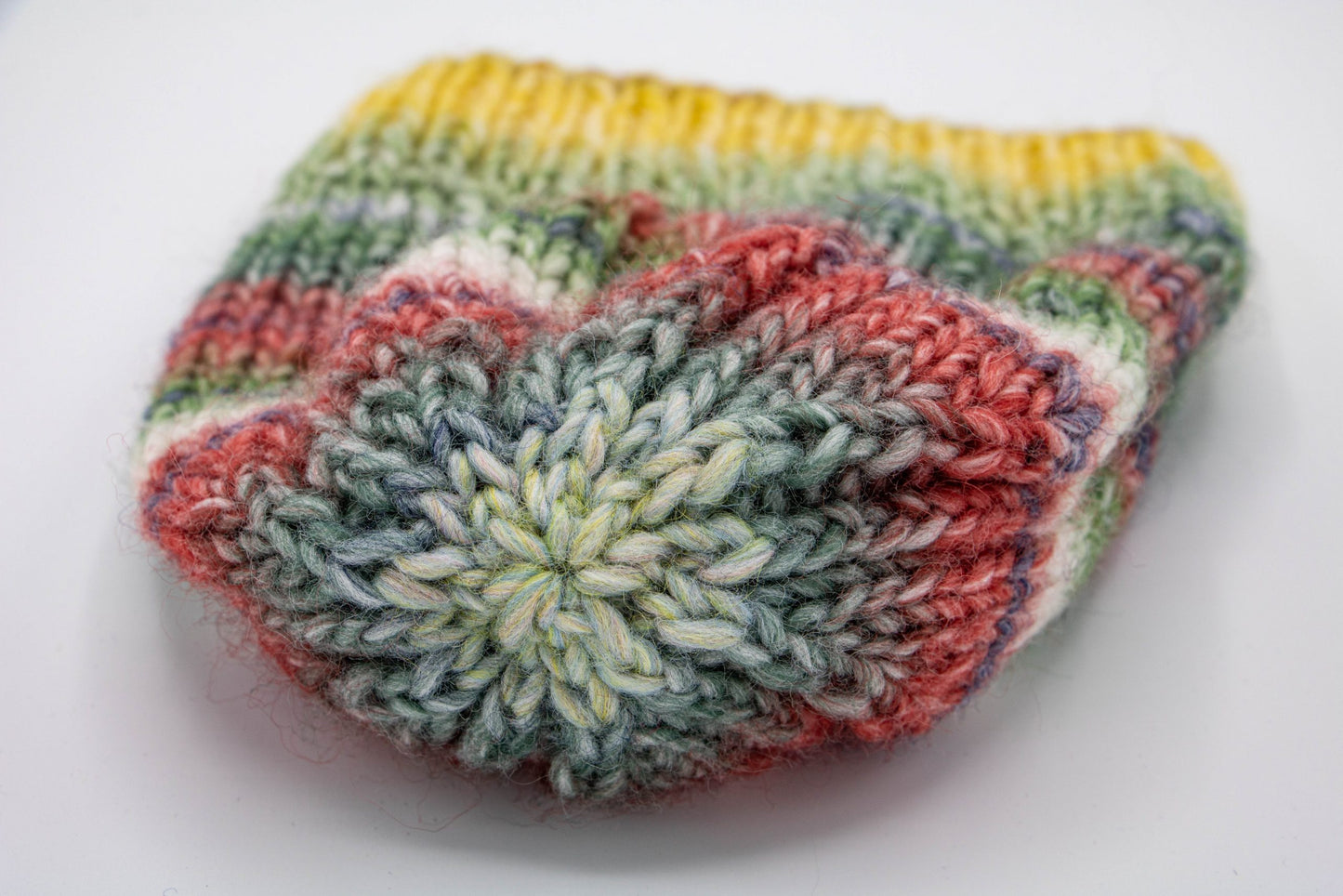 Bunte Babymütze