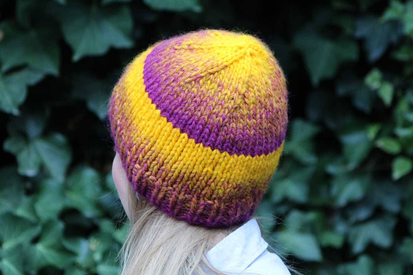 Lila-gelbe Beanie